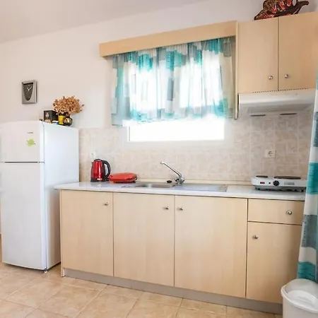 Venetia's Garden * Lefkos (Karpathos)