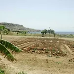 Venetia's Garden * Lefkos (Karpathos)