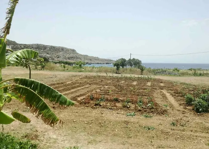 Venetia's Garden * Lefkos (Karpathos)